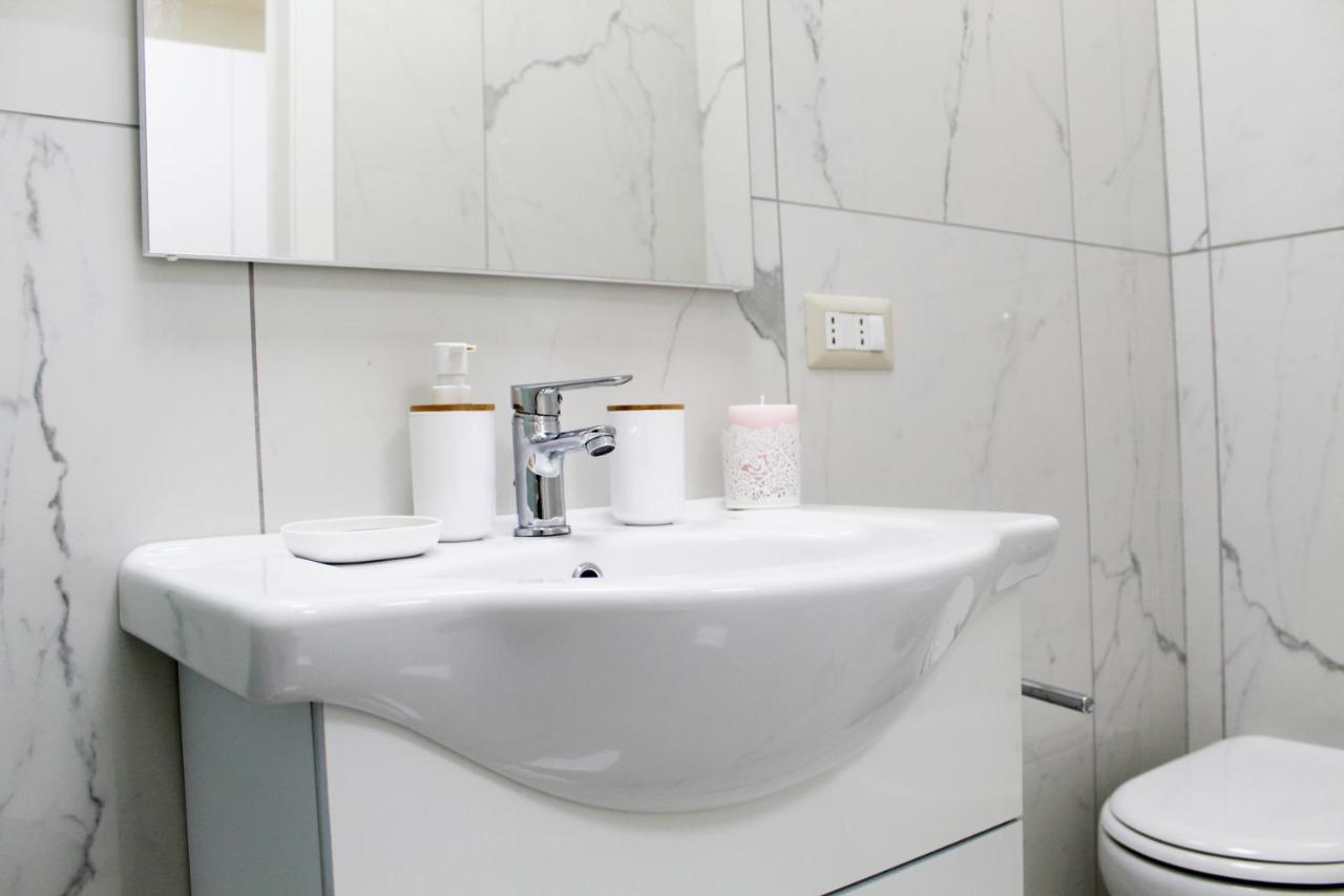 Conforti Apartment เนเปิลส์ ภายนอก รูปภาพ