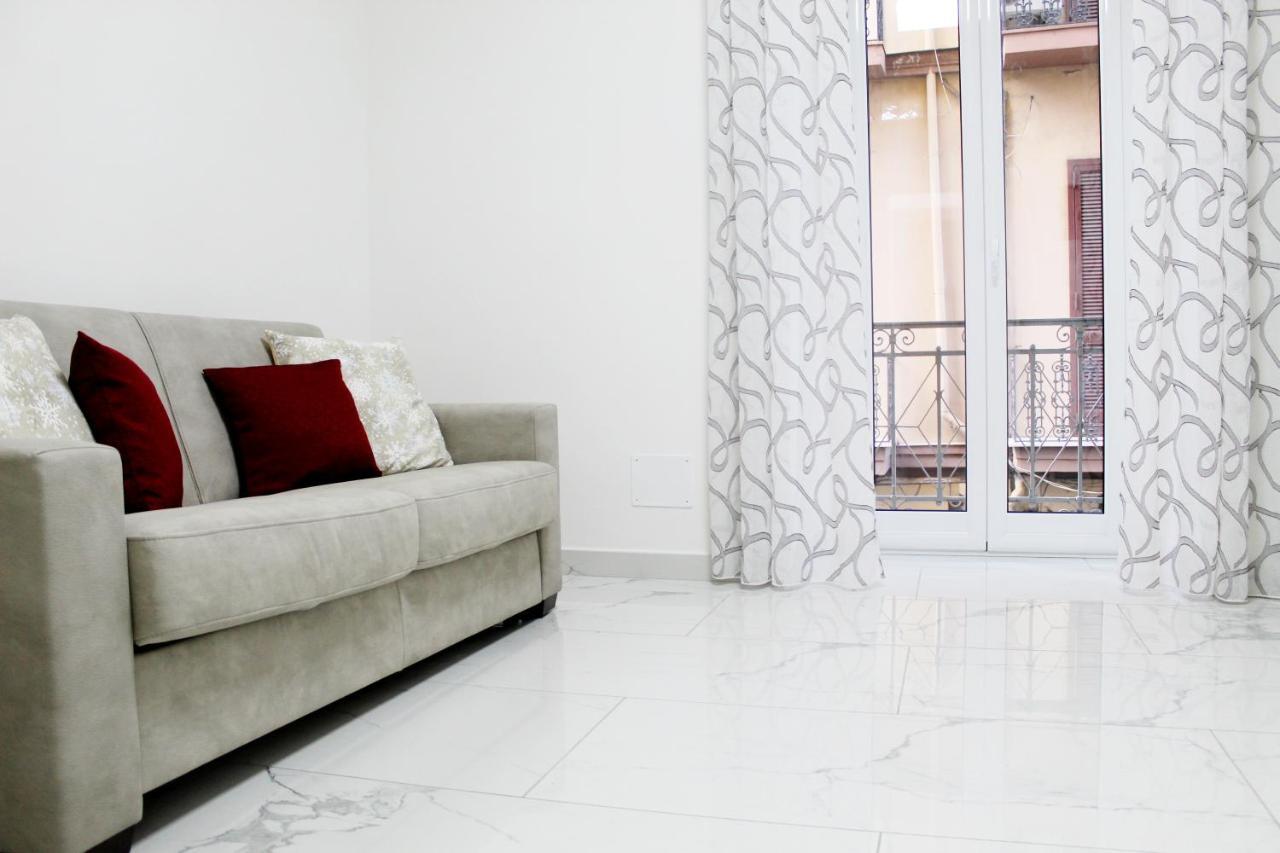 Conforti Apartment เนเปิลส์ ภายนอก รูปภาพ