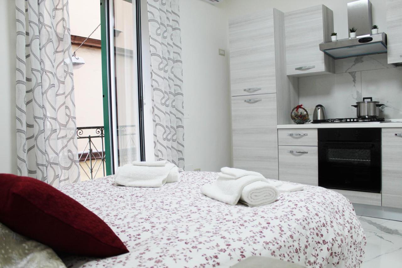 Conforti Apartment เนเปิลส์ ภายนอก รูปภาพ